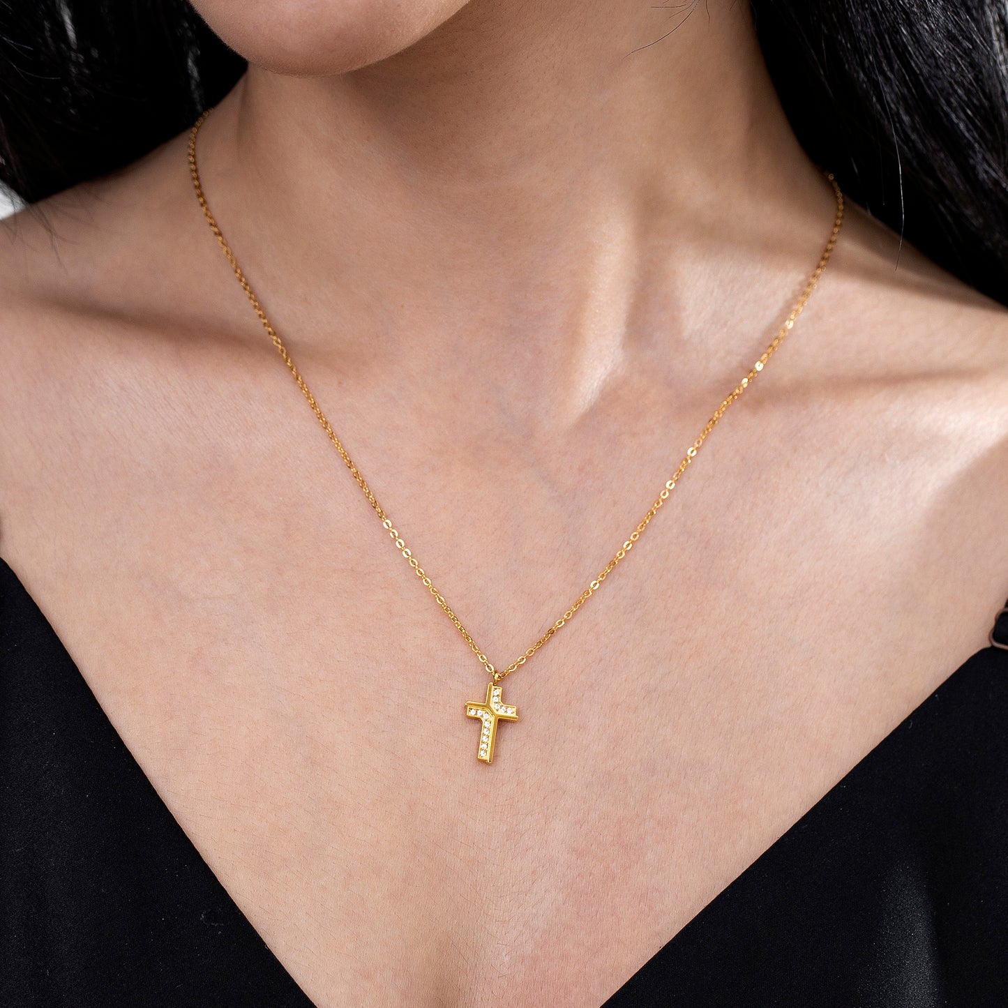 Diamond Cross Pendant Necklace