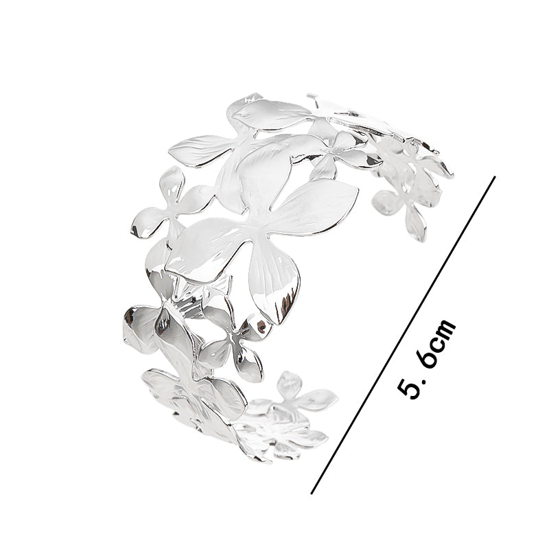 Flower shape bangle