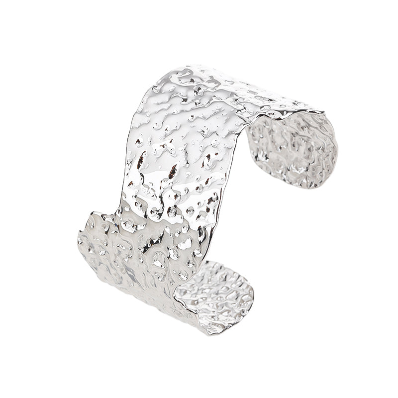 Hollowed bangle
