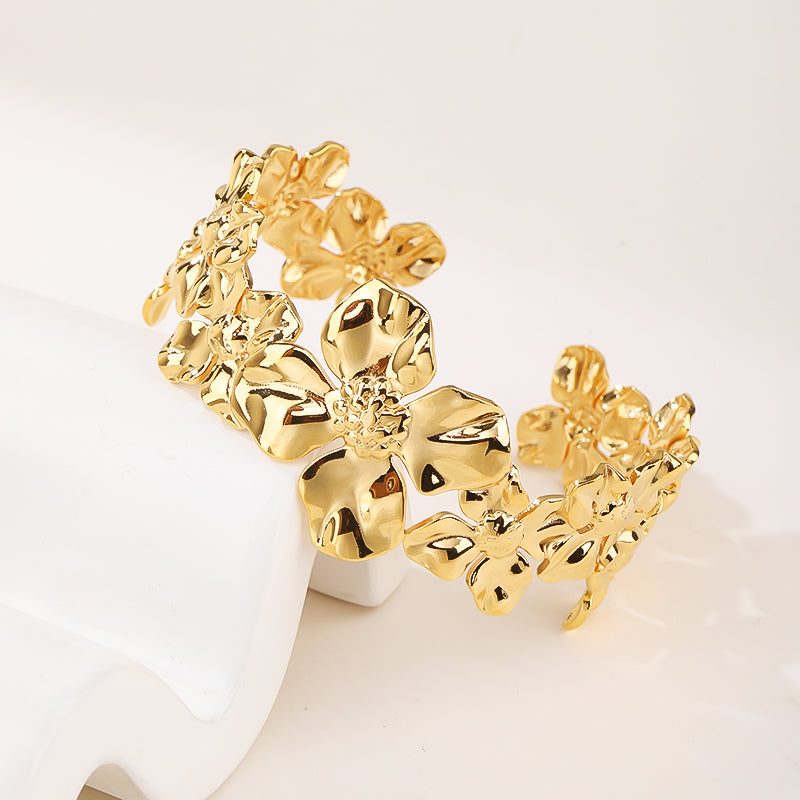 Gold Flower Shape bangle in stainless steel
