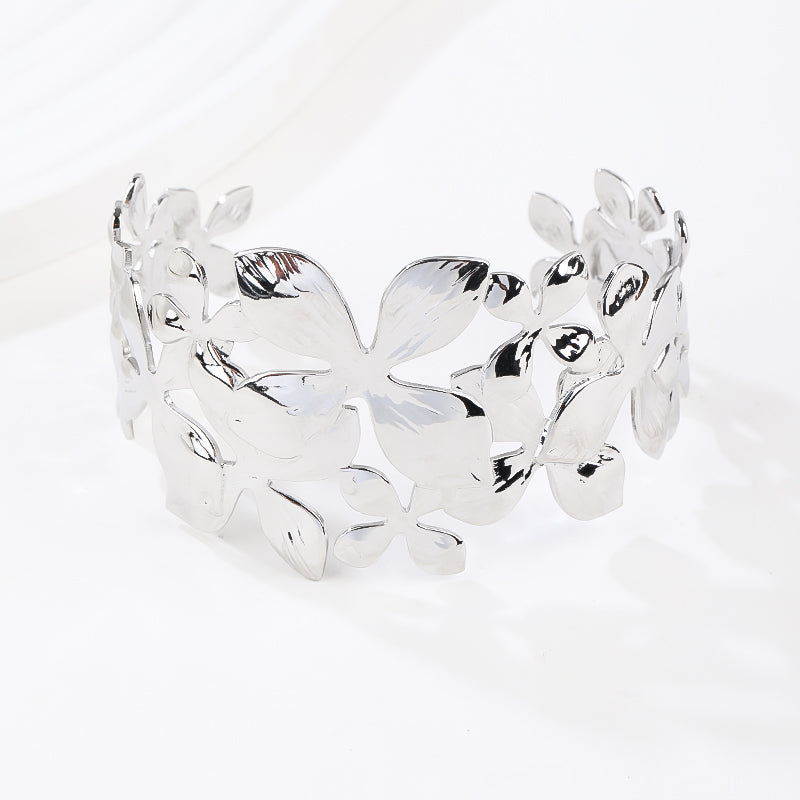 Flower shape bangle