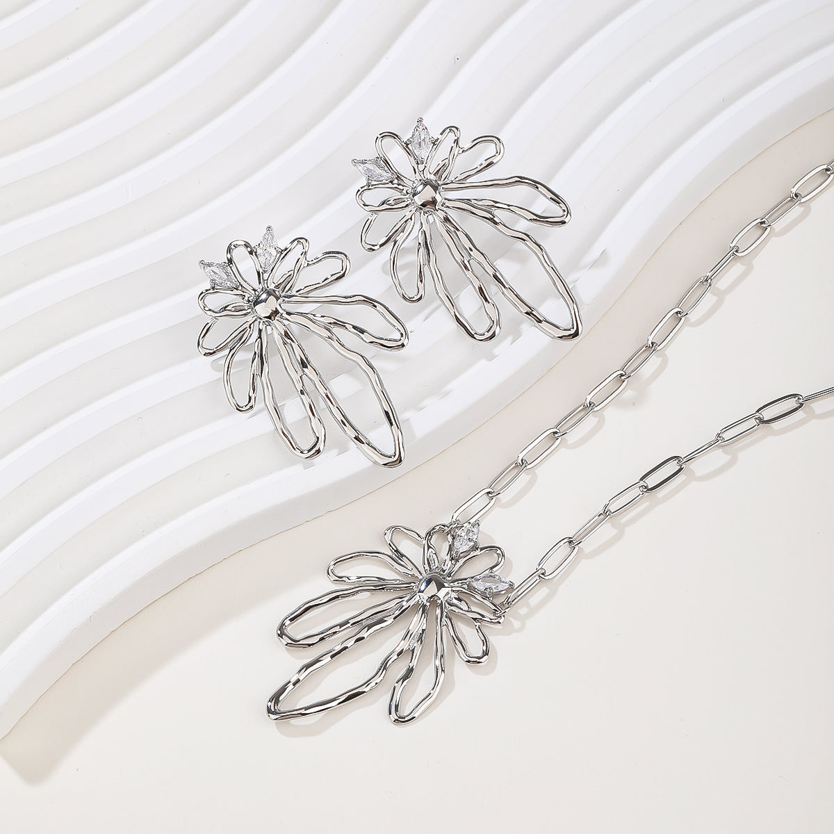 Sunflower Line Series Set includes earrings and necklace