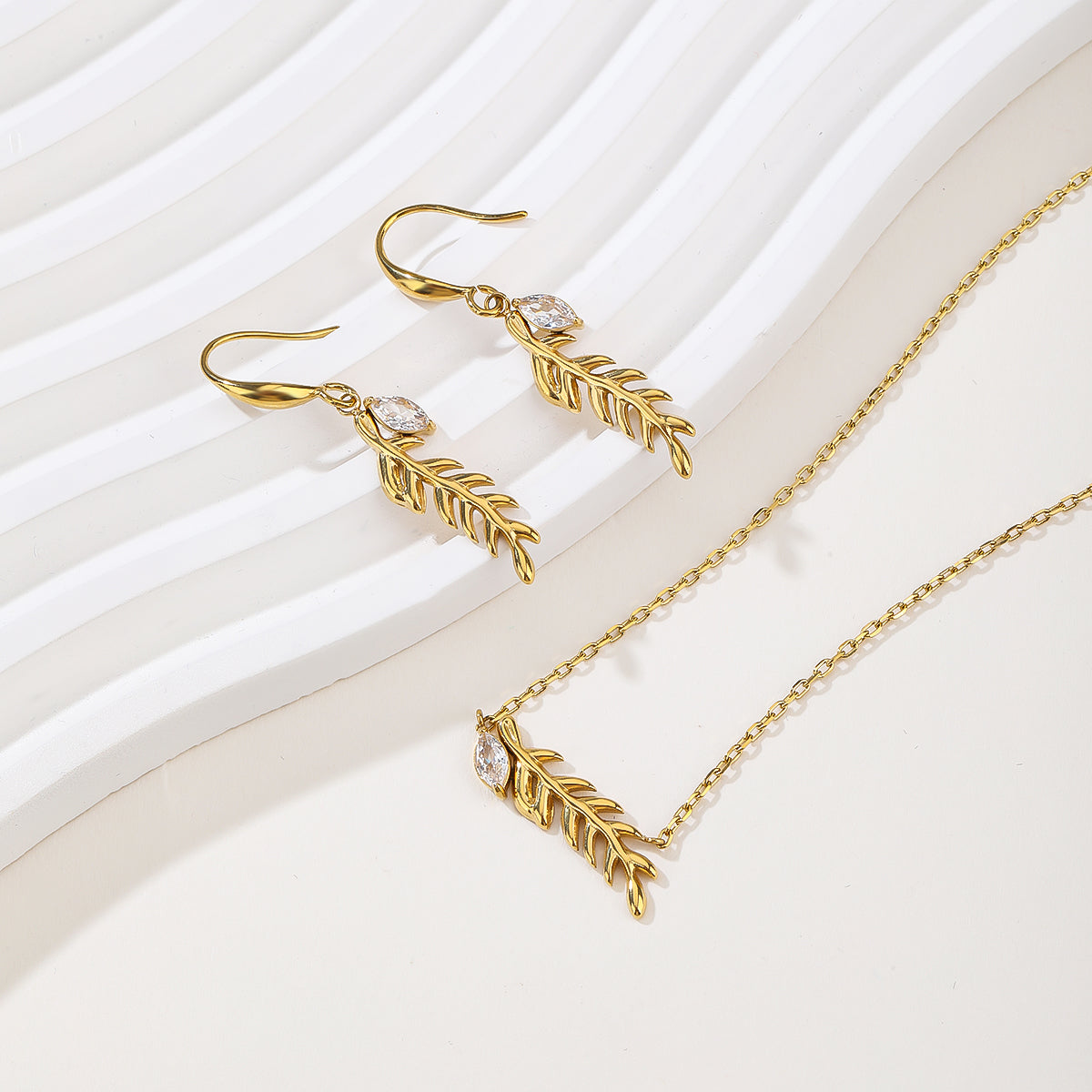 The most popular stainless steel jewelry set in 2026 necklace and earring best seller jewelry set with crystal stone