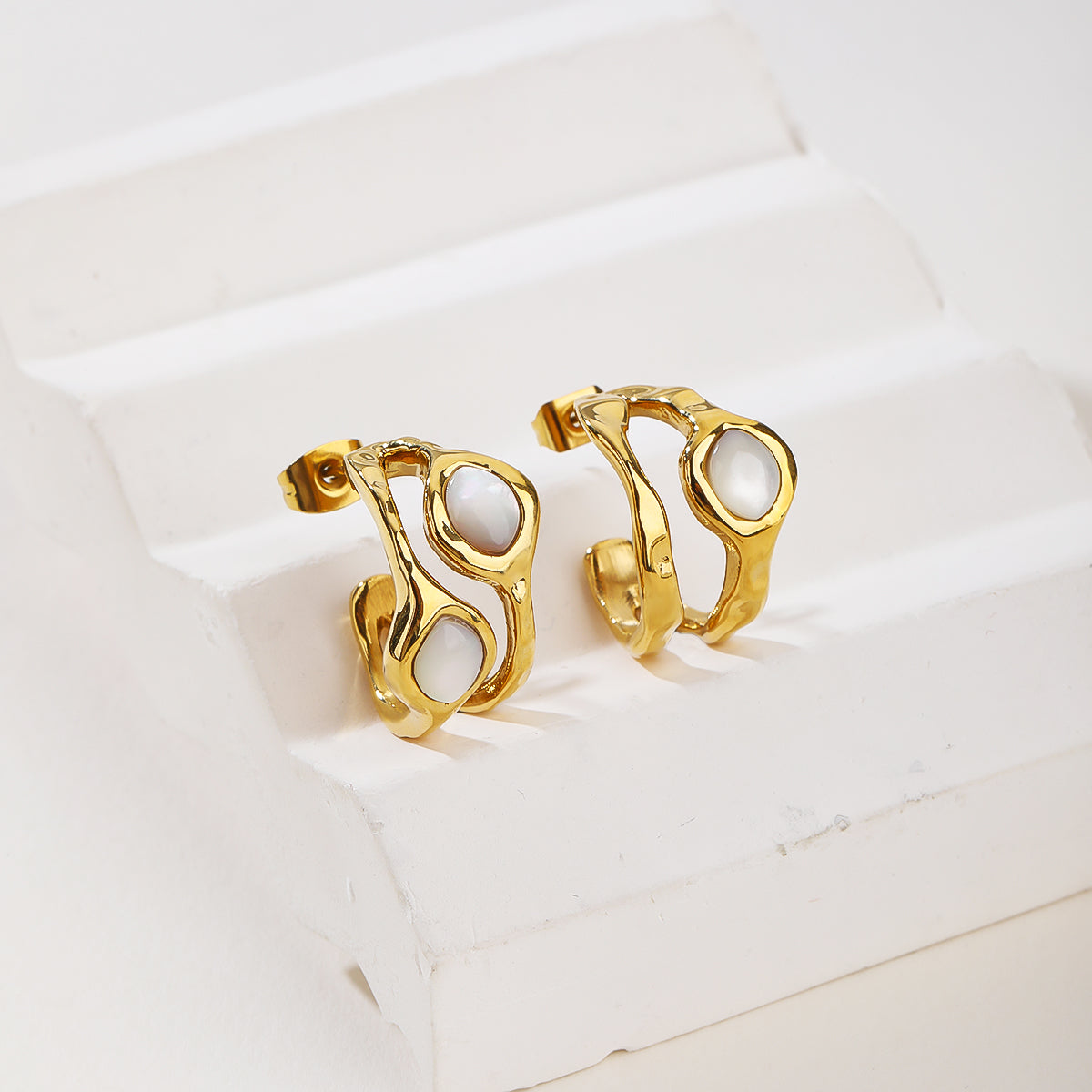 2026 New | Stainless Steel Pearl Jewelry Set (Necklace + Earrings)