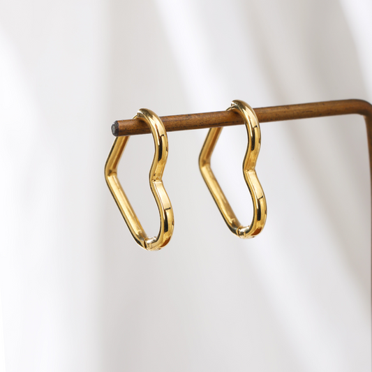 Golden Heart's Shape Hoops Earrings