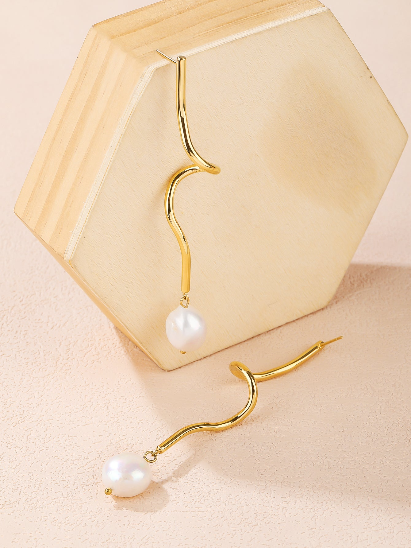 Wavy Sticks With Dropped Pearl Earrings
